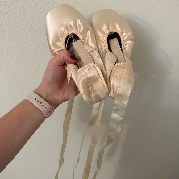 Bloch A0185 Pink Covert Mesh/Invisible Elastic | On Pointe Dancewear - Offering The Best In - Foto 4